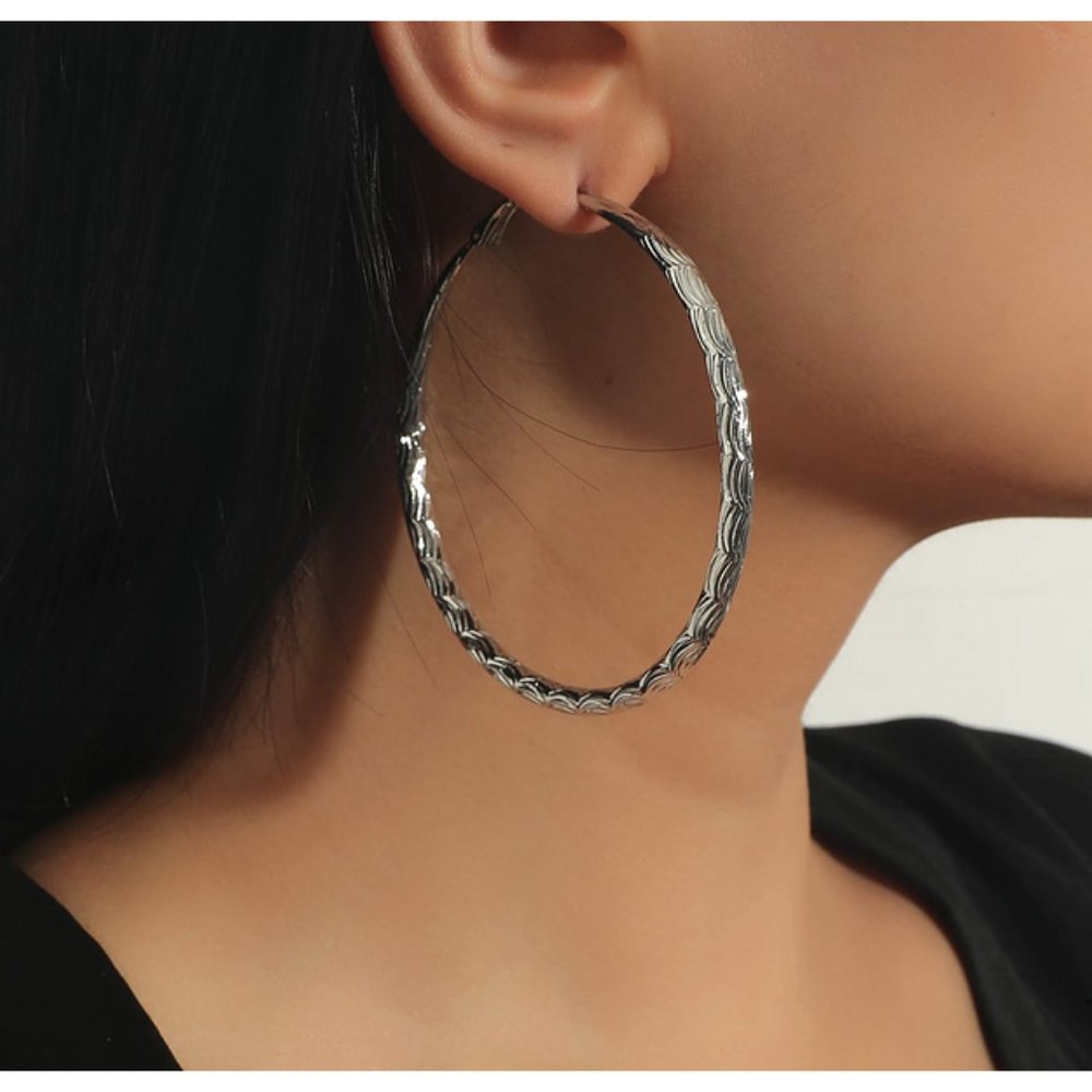 Silver Hoop Earrings Medium Size Detailed Boho‎ classic simple cute pretty
